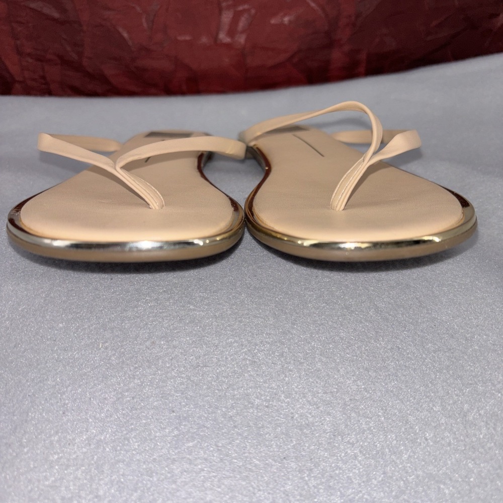 Dolce Vita Nude Thong T Strap Leather Flip Flops Gold Trim Women's 8.5 EC - Picture 4 of 16